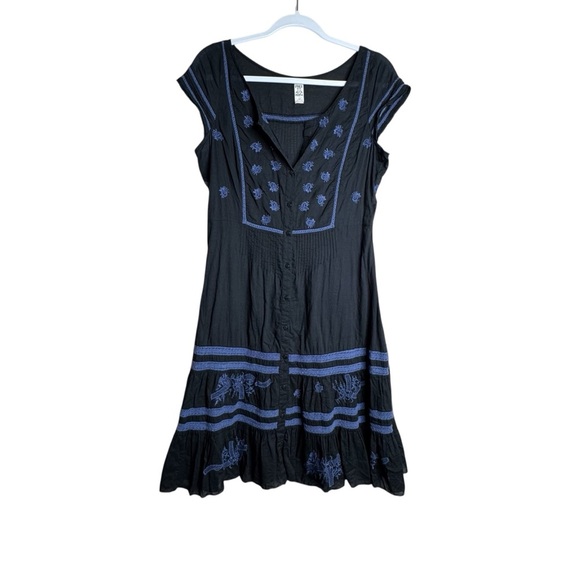 Free People Dresses & Skirts - Free People Black Blue Embroidered Ruffle Dress Cotton Lightweight Size 10 H15